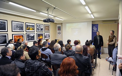 KASK’ta kelebekli gece