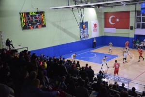 ARTVİN BOĞALARI BOLUSPOR’A ACIMADI