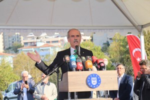 Örnek Belediye Başkanı Altepe, önce açılış yaptı sonra istifa etti