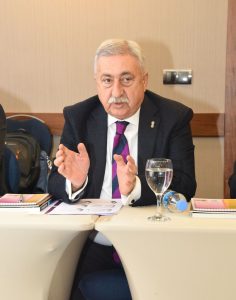 PALANDÖKEN, “EMEKLİLERİN BAYRAM İKRAMİYESİ GÜNCELLENMELİ”