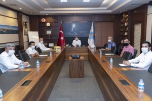 Mersin Büyükşehir Belediye Başkanı Vahap Seçer, Mut Üreticileri Tarımsal Kalkınma Kooperatifi Yönetim Kurulu Başkan ve üyelerini ağırladı