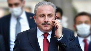 Fehmi Koru, Erdoğan aday olamaz dedi! Mustafa Şentop’tan telefon geldi