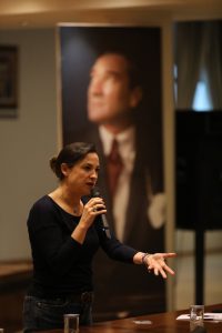 MERYEMANA EVİ EFES SELÇUK HALKINDAN ALINIYOR!