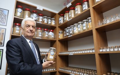 Büyükşehir 19 Milyon Yerel Tohum Dağıttı