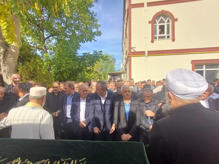 Gergerlioğlu, “Dilovası’ndaki parfüm tesisinin çalışmasına izin verenler hesap vermelidir!”