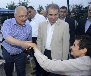 BAŞKAN KOCAMAZ: “DUALARIMIZ AKAN KANLARIN SON BULMASI İÇİN”