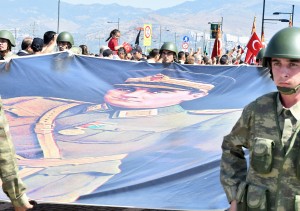 İZMİR’in DAĞLARINDA ÇİÇEKLER AÇAR