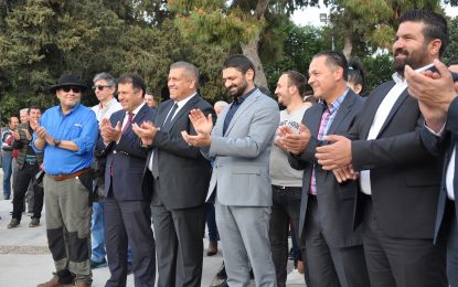 GAZİMAĞUSA’NIN SEMBOLÜ KARGA HEYKELİ’NİN AÇILIŞI YAPILDI