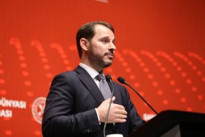 Berat Albayrak’a el çektirildi! Yerine Fuat Oktay bakıyor