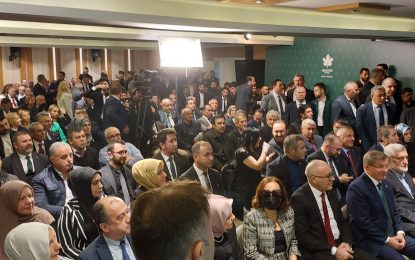 DAVUTOĞLU: BİZE ÖLÜ MUAMELESİ YAPTILAR