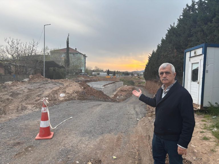 Gergerlioğlu; “1700 metrelik Derince Liman Yolunu bitirmeyi beceremediler, Kocaeli halkı perişan oldu!”